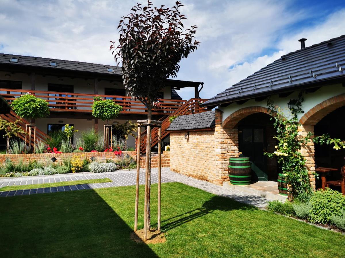 Apartmany Pod Palavou Starovicky Zewnętrze zdjęcie