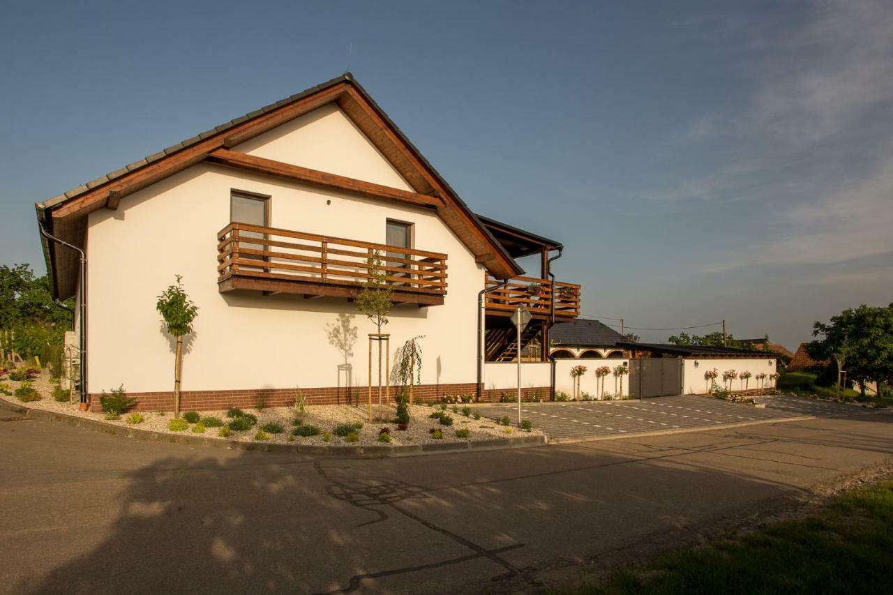 Apartmany Pod Palavou Starovicky Zewnętrze zdjęcie