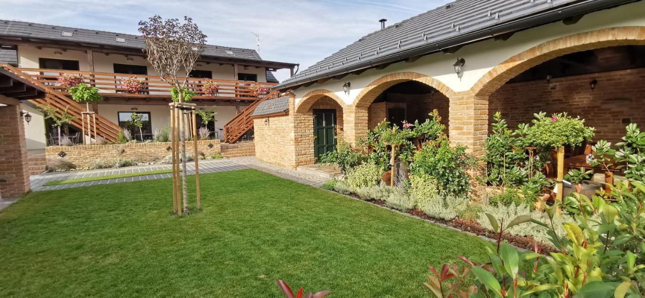 Apartmany Pod Palavou Starovicky Zewnętrze zdjęcie
